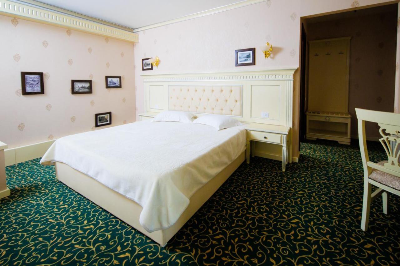 Cazare Plopii Fara Sot Iasi Exterior foto